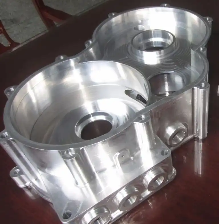 Presisie CNC-bewerking vir motoronderdele-innovasie